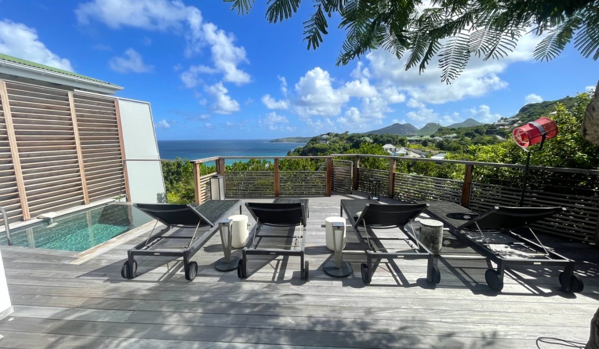 3 Bedroom Villa For Rent Anse des Cayes