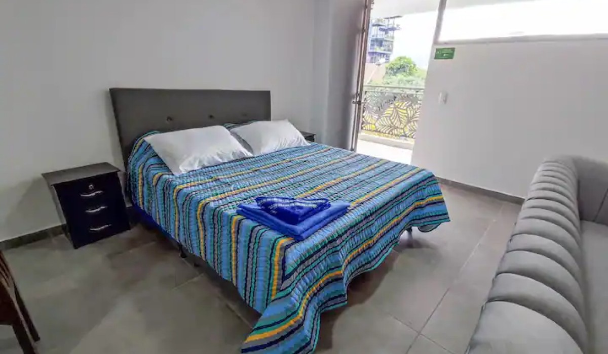 CAMELOT SUITES 202 MEDELLIN EL POBLADO studio apartment