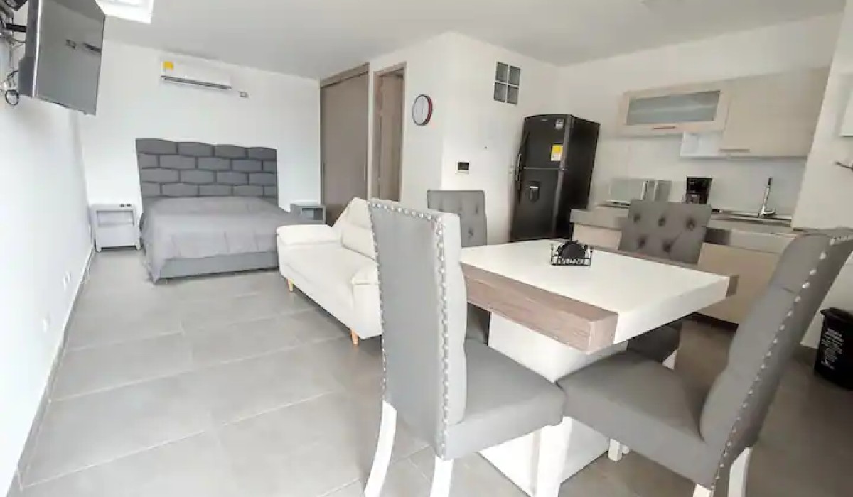 CAMELOT SUITES 403 MEDELLIN EL POBLADO  studio apartment