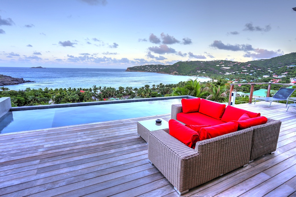 Vacation Rentals St Barthelemy 3 bedrooms villa originally designed in a 60’s style