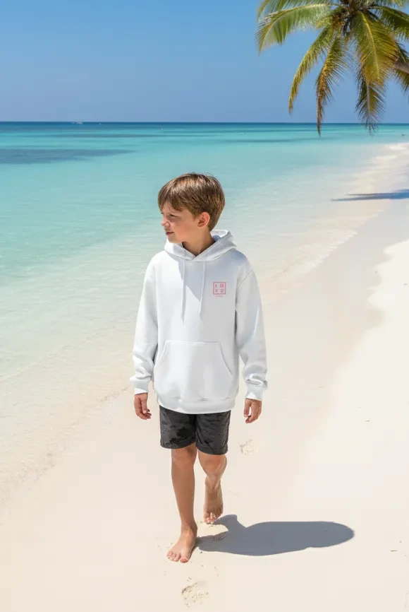 Softness, fun and style LOVE – The white hoodie for little adventurers of Saint-Barth from 4 years old – Unisex